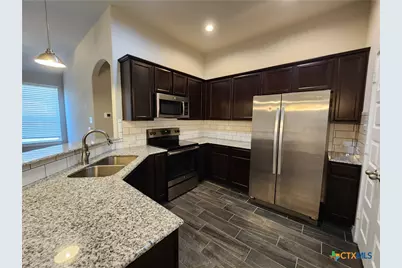 350 Creekside Curve, New Braunfels, TX 78130 - Photo 13