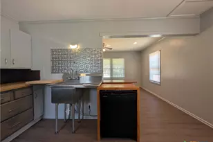 890 Josephine St, New Braunfels, TX 78130 - Photo 13