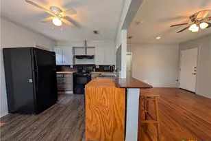 890 Josephine St, New Braunfels, TX 78130 - Photo 3