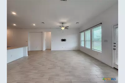 5923 Corsicana Cove, Seguin, TX 78155 - Photo 5