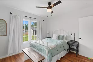 1031 E Walnut St, Seguin, TX 78155 - Photo 19