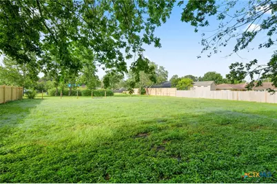 649 Fir Lane, Lockhart, TX 78644 - Photo 11