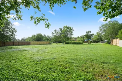 649 Fir Lane, Lockhart, TX 78644 - Photo 9