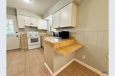 705 Woodcrest Circle, New Braunfels, TX 78130 - Photo 1