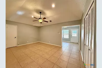 705 Woodcrest Circle, New Braunfels, TX 78130 - Photo 11