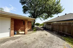705 Woodcrest Cir, New Braunfels, TX 78130 - Photo 23