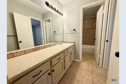705 Woodcrest Circle, New Braunfels, TX 78130 - Photo 3