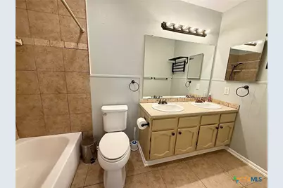 705 Woodcrest Circle, New Braunfels, TX 78130 - Photo 9