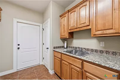 8006 Ridgeway Court, Nolanville, TX 76559 - Photo 27