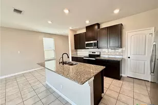 1905 Brook Bend, New Braunfels, TX 78130 - Photo 7