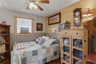 148 Dewey Ln, Seguin, TX 78155 - Photo 13