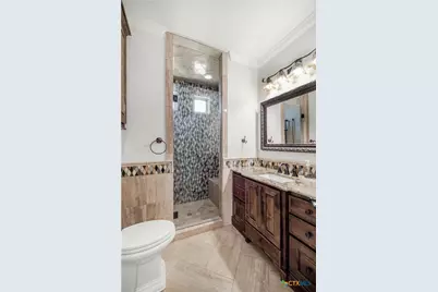 448 Champlain Street, Victoria, TX 77905 - Photo 39