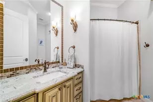 448 Champlain St, Victoria, TX 77905 - Photo 37