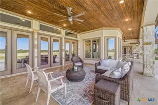 448 Champlain St, Victoria, TX 77905 - Photo 7