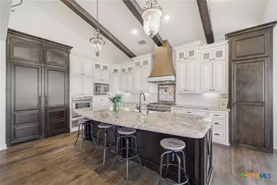 448 Champlain Street, Victoria, TX 77905 - Photo 13