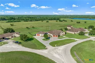 448 Champlain St, Victoria, TX 77905 - Photo 3