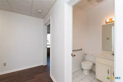 19 S 25th Street #100, Temple, TX 76504 - Photo 9