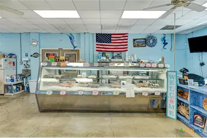 2241 State Highway 35, Port Lavaca, TX 77979 - Photo 9