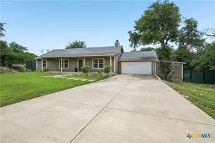 141 Arnold Dr, Canyon Lake, TX 78133 - Photo 5