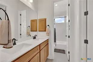 10696 Chestnut Warbler, New Braunfels, TX 78132 - Photo 35