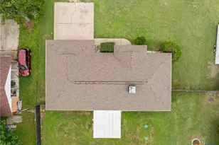 381 Norwood Dr, Woodway, TX 76712 - Photo 35