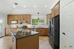 213 Rio Vista Dr, Georgetown, TX 78626 - Photo 11