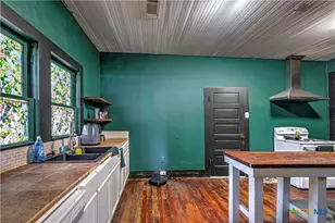 407 8th St, Moody, TX 76557 - Photo 13