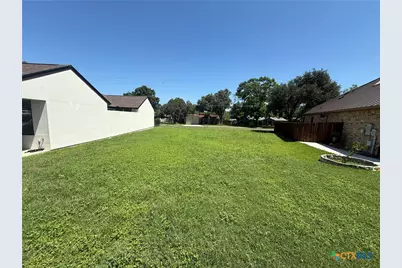1732 Nordberg, Seguin, TX 78155 - Photo 7