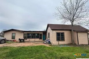 419 W Main St, Lometa, TX 76853 - Photo 1