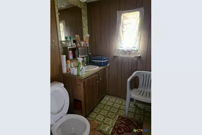 101-105 W Austin Avenue, Seadrift, TX 77983 - Photo 17