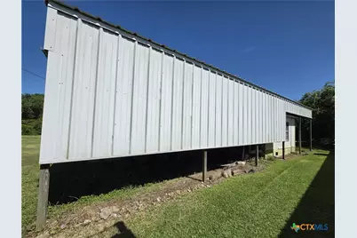 101-105 W Austin Avenue, Seadrift, TX 77983 - Photo 11