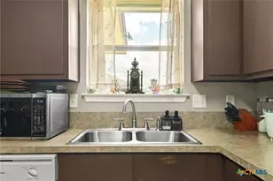 3901 Kevin Shaw Dr, Killeen, TX 76549 - Photo 9