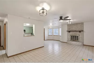 504 Dove, Victoria, TX 77905 - Photo 9