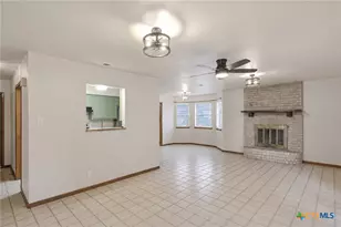 504 Dove, Victoria, TX 77905 - Photo 9
