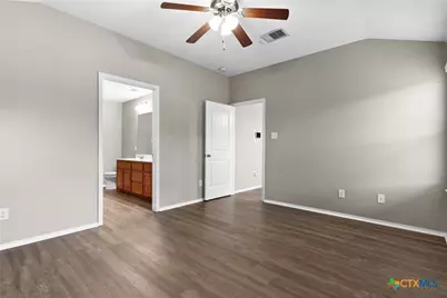 7606 Oliver Loving Drive, Killeen, TX 76549 - Photo 9
