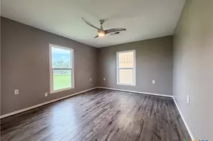 552 S Marshall Johnson Ave, Port Lavaca, TX 77978 - Photo 9
