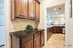 8931 Cimarron Rte, San Antonio, TX 78255 - Photo 13
