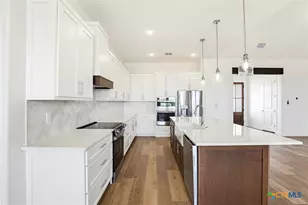313 Farmhouse Dr, Marion, TX 78124 - Photo 7