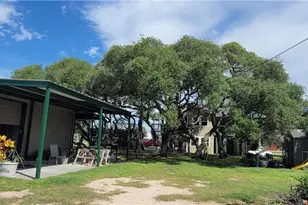 911 W Madison Ave, Port O'Connor, TX 77982 - Photo 37