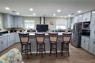 911 W Madison Ave, Port O'Connor, TX 77982 - Photo 9