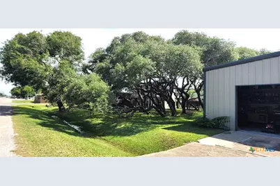 911 W Madison Avenue, Port O'Connor, TX 77982 - Photo 43