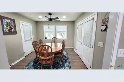 911 W Madison Avenue, Port O'Connor, TX 77982 - Photo 15