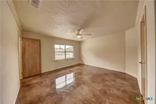 210 E Center Point Dr, Centerpoint, TX 78010 - Photo 27