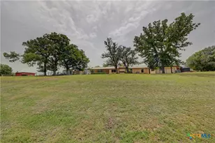 210 E Center Point Dr, Centerpoint, TX 78010 - Photo 11
