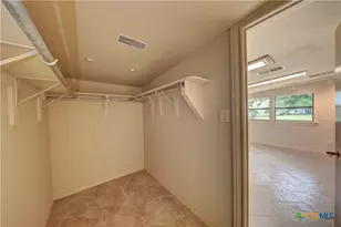 210 E Center Point Dr, Centerpoint, TX 78010 - Photo 23