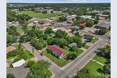 617 N Beal Street, Belton, TX 76513 - Photo 5