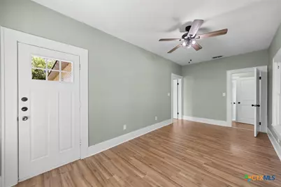 617 N Beal Street, Belton, TX 76513 - Photo 29