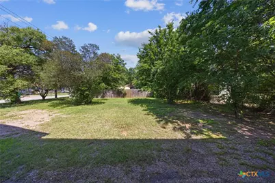 617 N Beal Street, Belton, TX 76513 - Photo 37