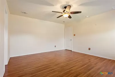 2002 Jefferson Court, Belton, TX 76513 - Photo 11