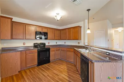 2002 Jefferson Court, Belton, TX 76513 - Photo 5